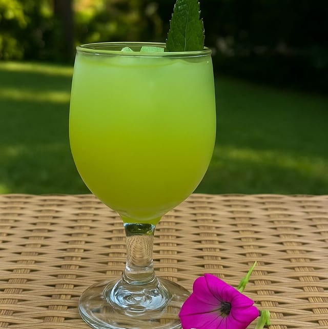 Ginger Mint Lemonade.
